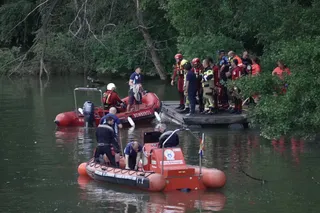 Los bomberos de Valladolid buscan a un joven en el río Pisuerga en Valladolid