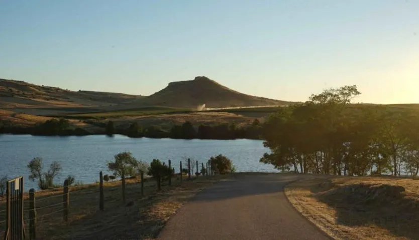 Vista del Castillo de Carpio desde Villagonzalo
