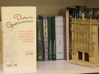 La Universidad de Salamanca reúne en un libro el arte culinario atesorado en obras de los siglos XVI al XVIII conservadas en la Biblioteca General