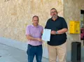 Ediles del PP en la puerta del Ayuntamiento de Villares de la Reina