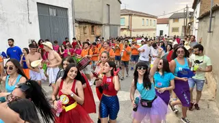 Pasacalles y recorrido de peñas en las fiestas de Villoria 2022