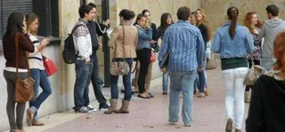 ¿Cuánto debe ganar un becario universitario?