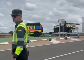 La Guardia Civil escolta un convoy de bomberos de Polonía y República Checa