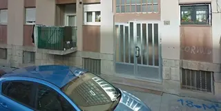 Dispara accidentalmente a su hijastro en un muslo con un arma de fuego