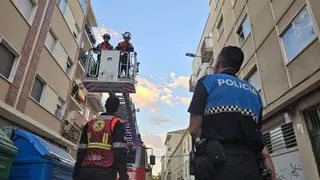Bomberos De Salamanca Y Policía Local De Salamanca Acuden a Una Fuga De Gas En La Calle Príncipe 