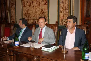 Javier García Hidalgo, Román Hernández y Julián Barrera en un pleno de la Diputación