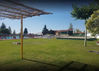 Piscinas de cantalapiedra pedro del pozo