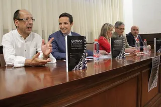 La USAL edita un libro jurídico sobre el grafeno