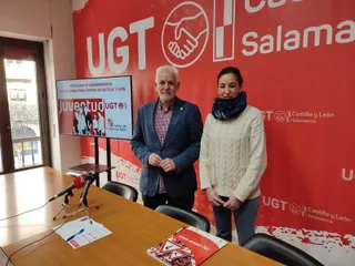 Marcelino Muñoz García, Secretario General de UGT Salamanca y Beatriz Martínez, técnica de Juventud