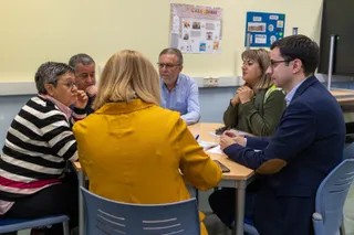 Foto PSOE José Luis Mateos, María García y Fidel Francés reunión con ADESOCIAL