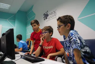 El tipo de control parental influye en el uso crítico de Internet por parte de niños y jóvenes