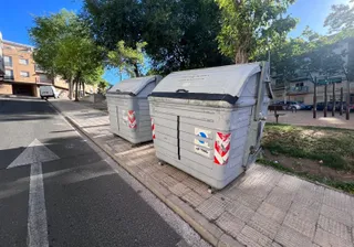 Contenedores en la calle Alfareros