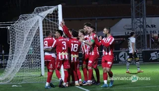 Los jugadores del Zamora celebran su gol en el Reina Sofía | FOTO SALAMANCA24HORAS.COM