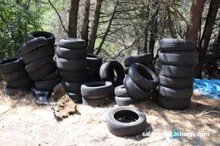 Basura en piscifactoria de Cabrerizos (2)