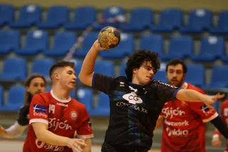 David Sánchez ante BM Gijón.