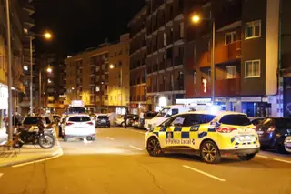 Imagen de archivo de un coche de Policía Local en la calle Greco