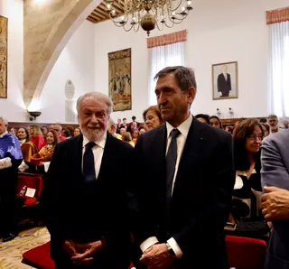 Jaime Mayor Oreja, presente en el 'honoris causa' de Francisco de Vitoria. Susana Martín / ICAL