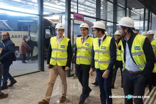 Suárez quiñones, mañueco y Carbayo visitan las obras de la estación de autobuses (21)