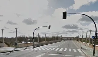 El Puente de la Universidad permanecerá cortado al tráfico durante toda la noche