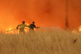 Un rayo provoca un incendio en Guijuelo durante la tormenta