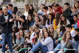 Gran puzle humano en el colegio Santa Teresa dde Jesús (63)
