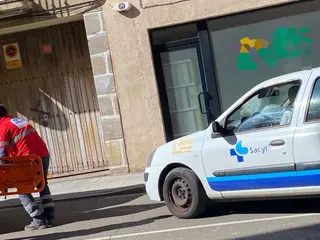 Coche de Sacyl en Zamora | Foto: Zamora24horas