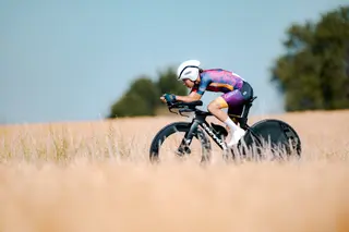Imagen de una ciclista del Mirat Team.