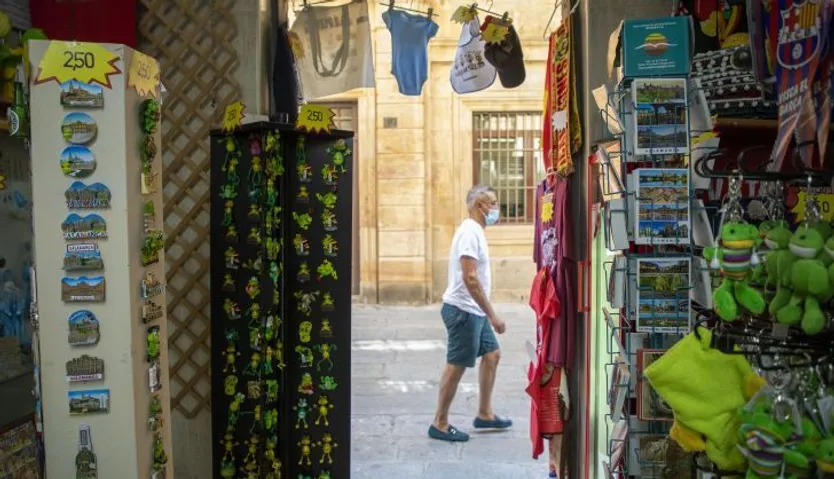 Turistas por las calles de Salamanca. Foto ICAL. (6)