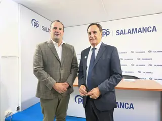 Carlos García Carbayo y David Mingo antes de la celebración del Comité Ejecutivo Provincial