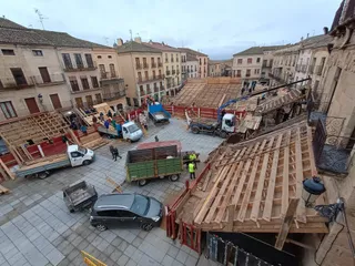Comienzan el montaje de los tablaos para el Carnaval del Toro de Ciudad Rodrigo | Ayto Ciudad Rodrigo