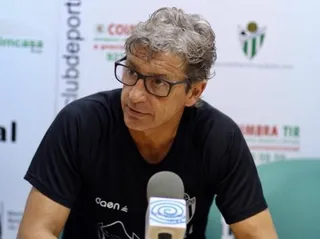 Fabregat: “Quiero que el equipo aprenda a interpretar los partidos”