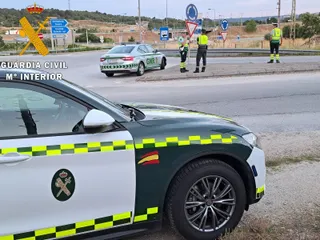 La Guardia Civil de Salamanca realiza patrullas mixtas de vigilancia y control del tráfico junto con la G.N.R. de Portugal