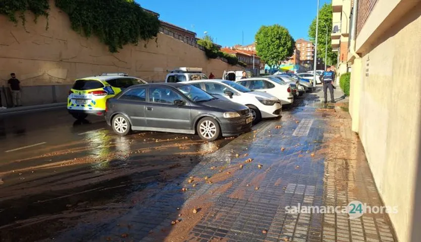GALERÍA | Reventón de tubería calle Linares