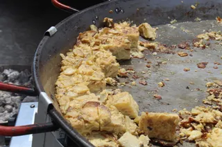 Mercado artesanal y tortilla en Valdelosa