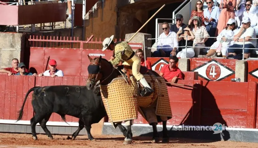 Corrida de El Vellosino: momentos más destacados del tercer festejo de abono de la Feria Taurina Virgen de la Vega 2024. Fotos Andrea M.