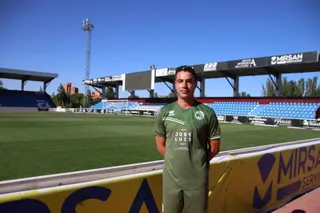 Ramiro Mayor, capitán de Unionistas, Oriol Riera, entrenador de Unionistas