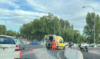 Ambulancia en la Glorieta de los Milagros