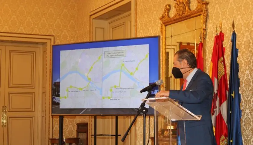 Fernando Carabias presenta las nuevas líneas del autobús urbano (4)