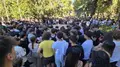 La fiebre por 'farmear aura' llega a Salamanca y llena La Alamedilla