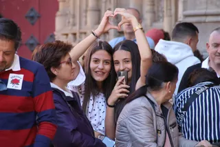 Ambiente en la Procesión de la Hermandad de Nuestro Padre Jesús del Vía Crucis
