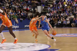 Perfumerías Avenida - Valencia Basket