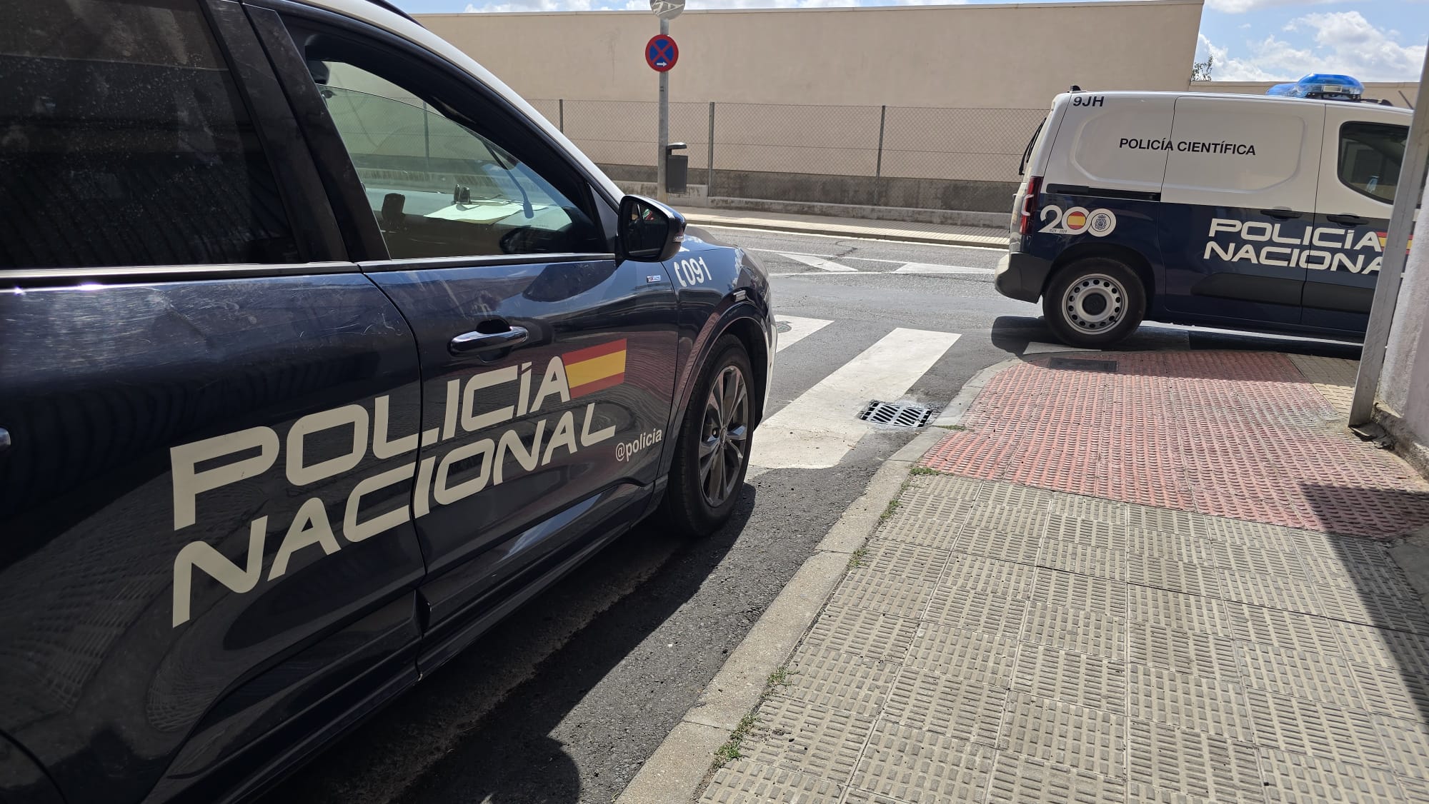 Intento Robo En Una Furgoneta En La Calle Olmedo 
