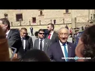 El Rey saluda al público en Startup Olé