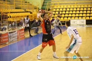César Yáñez, ante Cantbasket.