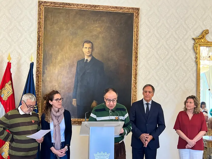 Lectura del manifiesto en el encuentro entre AFEMC y el Ayuntamiento de Salamanca con motivo del Día Mundial de la Salud Mental