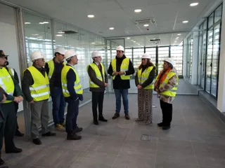 Virginia Barcones visita las obras del cuartel de la Guardia Civil en Santa Marta de Tormes (8)
