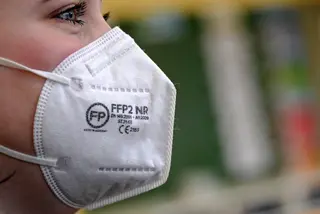 Sanidad publica una guía con medidas de protección frente al humo de incendios forestales