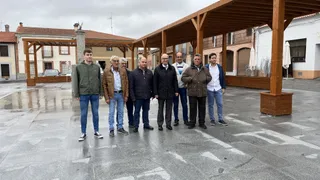 El presidente de la Diputación, Javier Iglesias, en su visita a Mancera de Abajo
