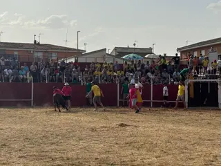 Aldeatejada. Grand Prix y vaquillas
