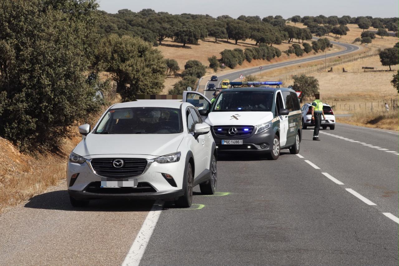 Una mujer queda inconsciente sobre la calzada tras sufrir un accidente de moto en Moz&aacute;rbez